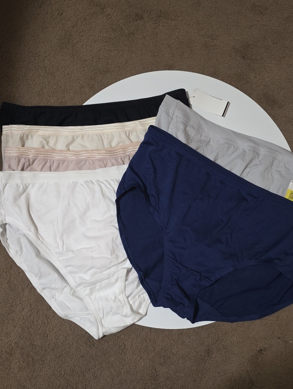 Fruit of the Loom Womens Panties 5-Pack in Navy, Black, White, Light Gray, Beige